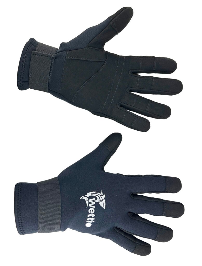 reef black gloves