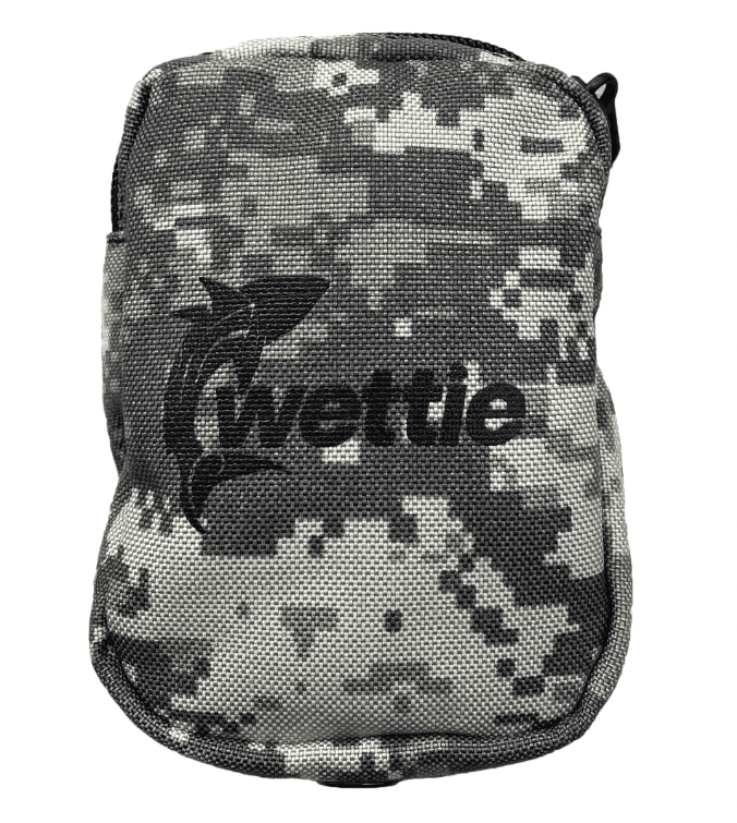 wettie camo camera pouch