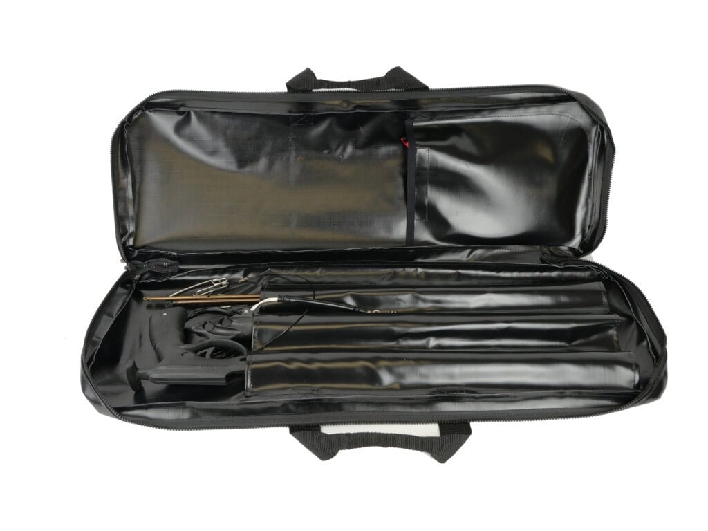 travel bag with speargun